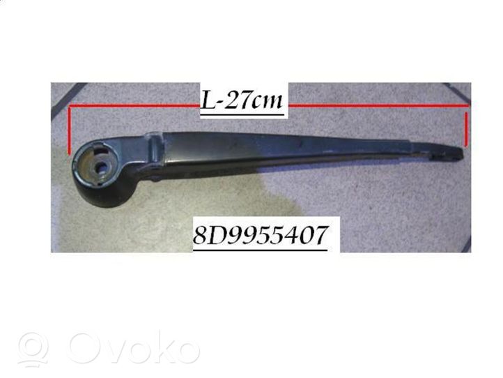 Volkswagen Bora Ramię wycieraczki szyby tylnej 8D9955407