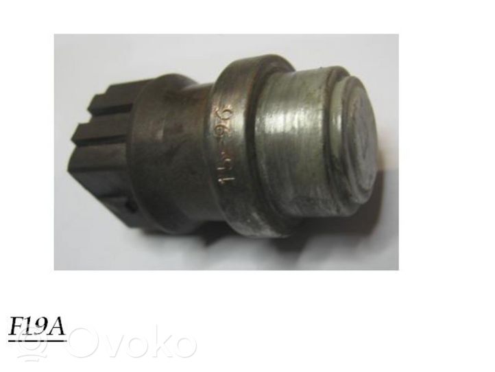 Volkswagen Jetta II Sensore temperatura del liquido di raffreddamento 357919359F