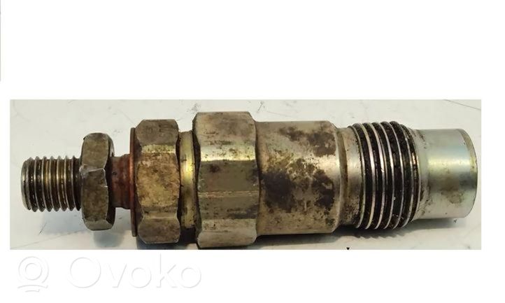 Nissan Sunny Injecteur de carburant 71A1361