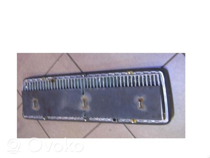 Volvo 850 Grille de calandre avant 3512625