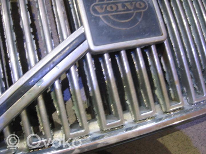 Volvo 850 Etusäleikkö 3512625