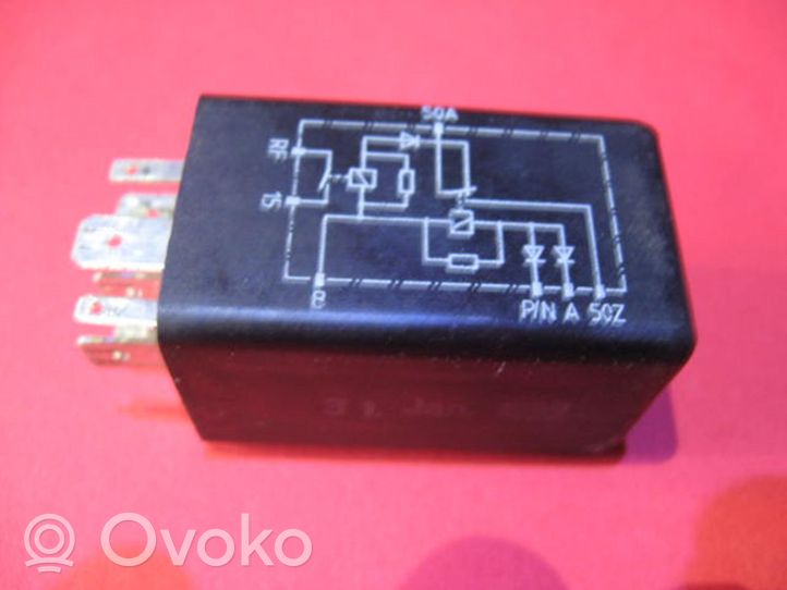 Audi 80 90 B3 Gear shift indicator relay 443951253T