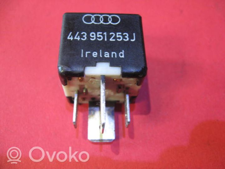 Audi A8 S8 D2 4D Glow plug pre-heat relay 443951253J