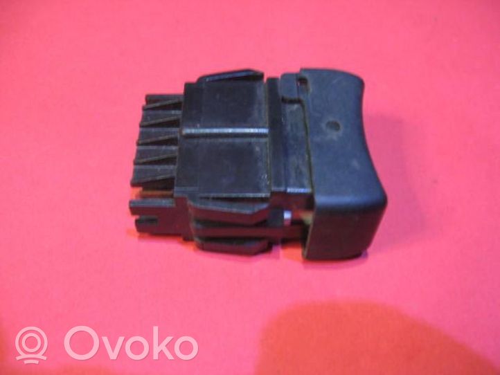 Renault Clio I Wiper switch DAVNOCOODE