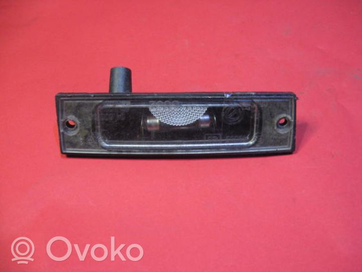 Fiat Punto (176) Lampa oświetlenia tylnej tablicy rejestracyjnej E349305