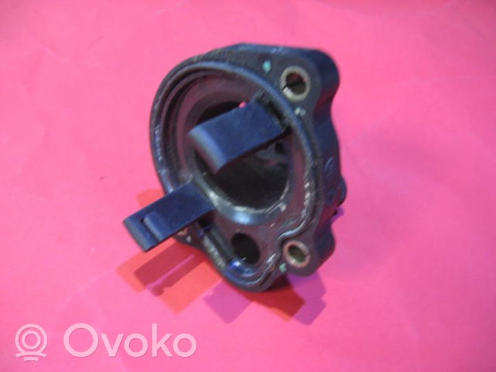 Ford Fiesta Termostato/alloggiamento del termostato 5653258