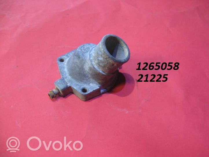 BMW 5 E28 Termostato/alloggiamento del termostato 1265058