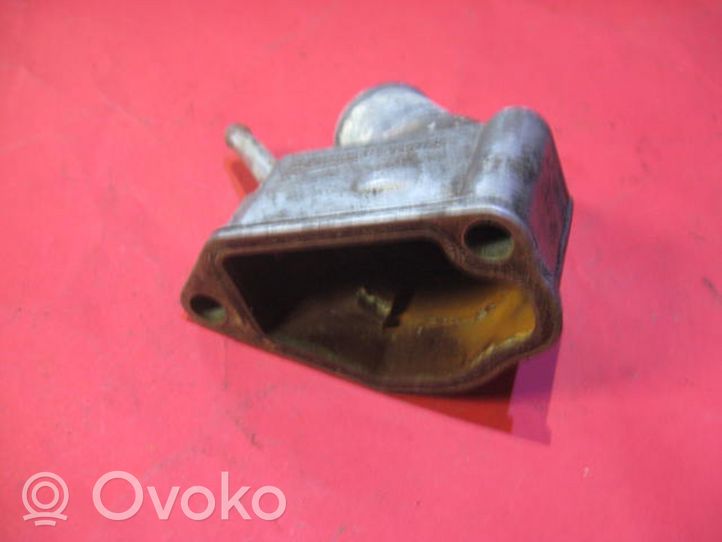 Opel Calibra Termostatas/ termostato korpusas 90501081