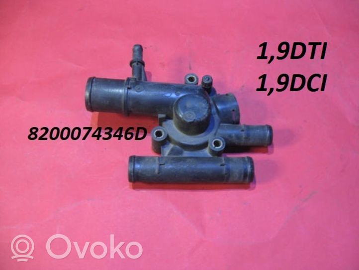 Renault Megane I Boîtier de thermostat / thermostat 8200074346D