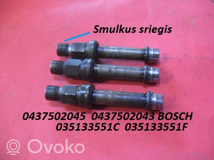 Volkswagen PASSAT B4 Injecteur de carburant 035133551F