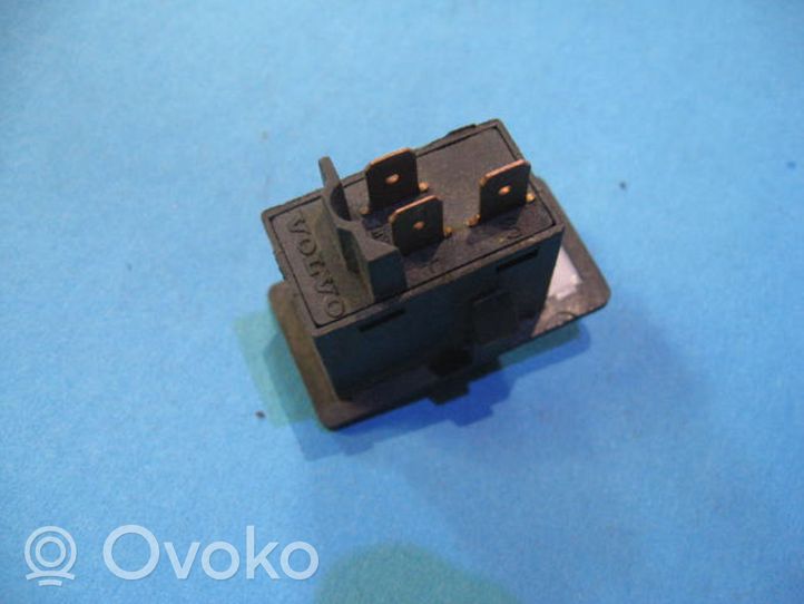 Volvo 960 Interruptor de luz antiniebla 1324009