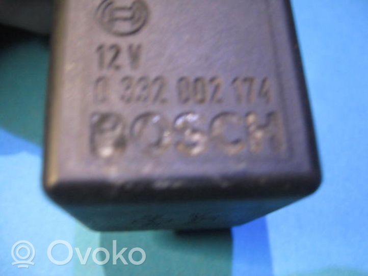 Opel Omega A ABS relay 0332002174