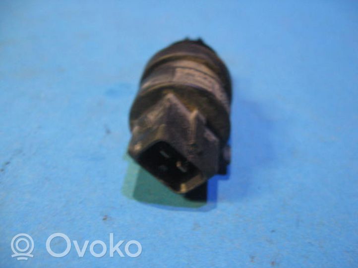 Volkswagen Golf IV Intake air temperature sensor 028906081