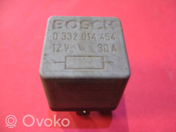 BMW 3 E36 Other relay 0332014454