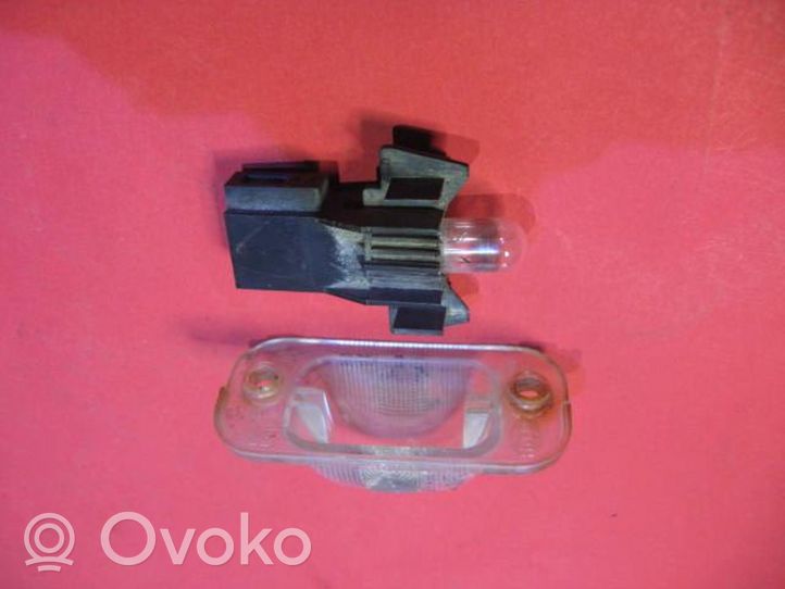 Volkswagen Golf II Lampa oświetlenia tylnej tablicy rejestracyjnej 22855R4