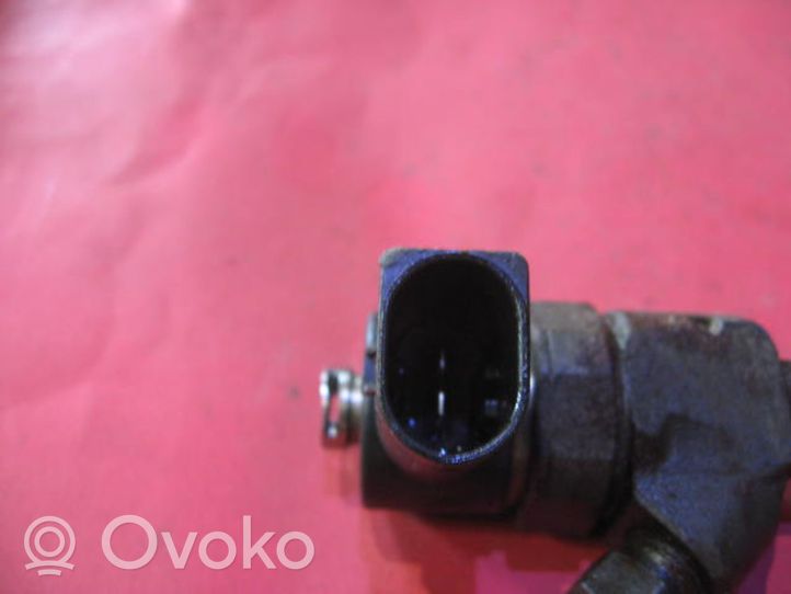 Mercedes-Benz Sprinter W901 W902 W903 W904 Fuel injector A6110700587