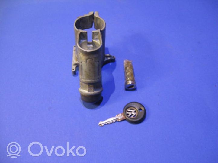 Volkswagen Jetta I Ignition lock 171905851