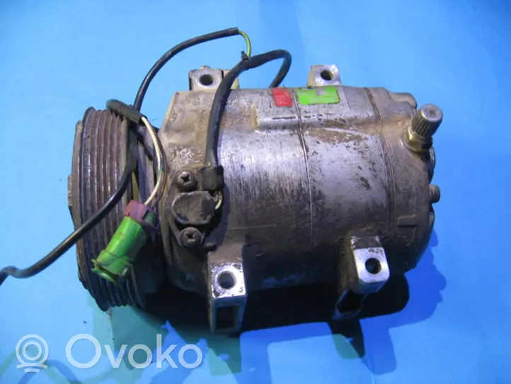 Audi 100 S4 C4 Compressore aria condizionata (A/C) (pompa) 4A0260805AD