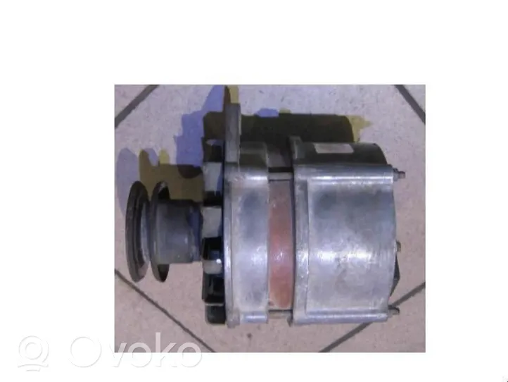 Volkswagen Jetta II Generatore/alternatore 0120489653