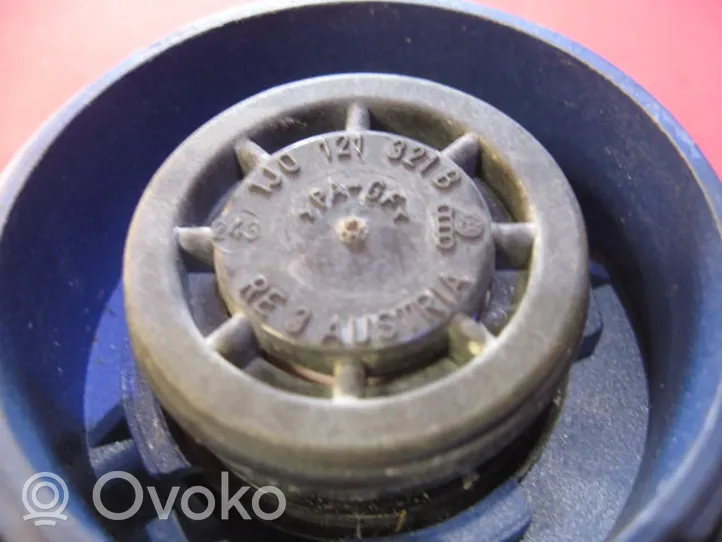 Skoda Octavia Mk1 (1U) Крышка расширительного бачка охлаждающей жидкости 1J0121321B