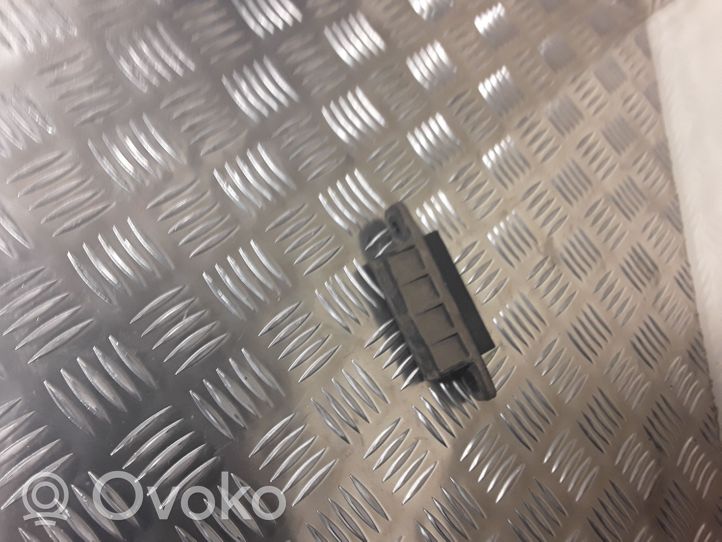 Toyota Verso-S Atidarymo rankenėlė galinio dangčio (išorinė) 