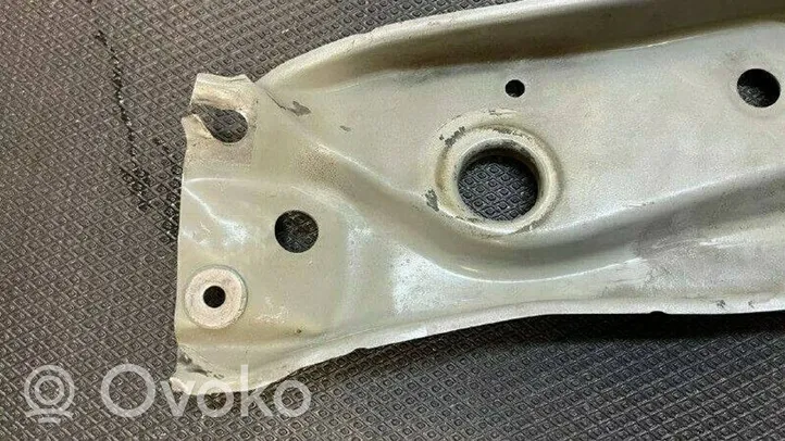 Lexus ES 300h Staffa del pannello di supporto del radiatore parte superiore 5321606130