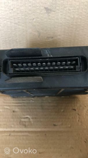 Volkswagen Golf II Sterownik / Moduł ECU 811906264