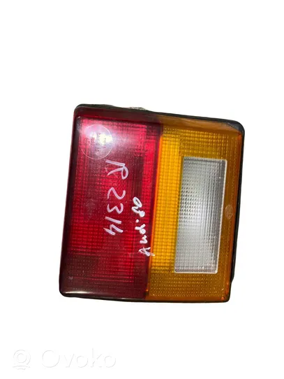 Audi 80 90 B2 Lampy tylnej klapy bagażnika 