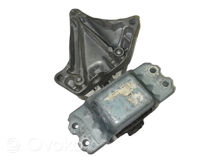 Volkswagen Golf V Halterung Lager Motor 1K0199117BQ