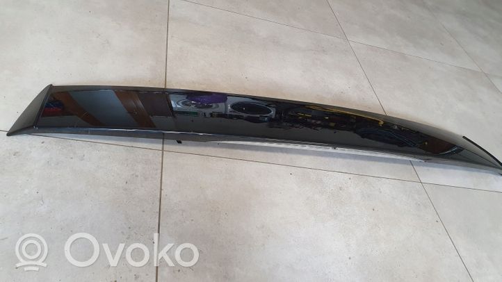 BMW 5 E60 E61 Spoileris galinio stiklo 22944915