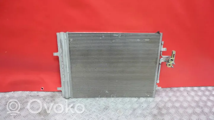 Volvo V60 Radiatore di raffreddamento A/C (condensatore) 