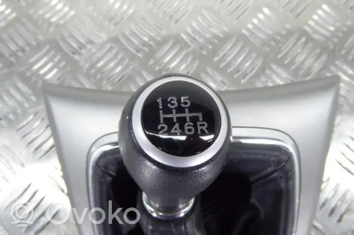 Honda CR-V Manetki / Pokrętła / Łopatki zmiany biegów 