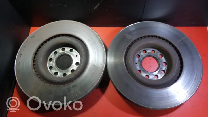 Volkswagen Golf VI Front brake disc 