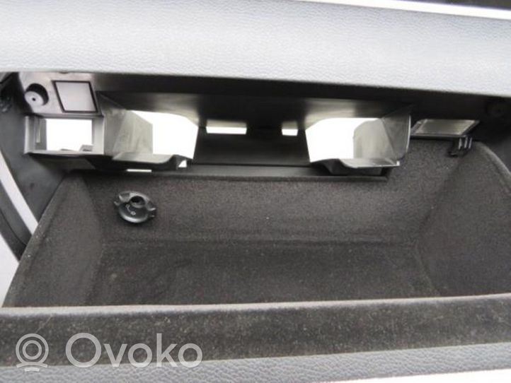 Volkswagen Golf VI Cassetto/ripiano 