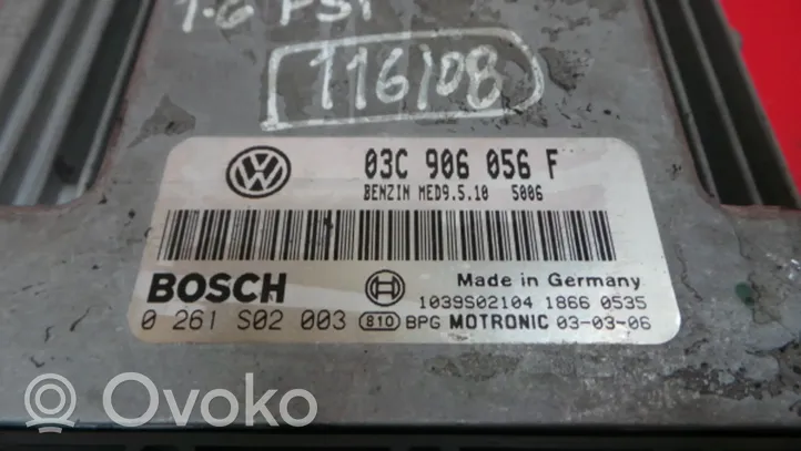 Volkswagen Touran I Calculateur moteur ECU 