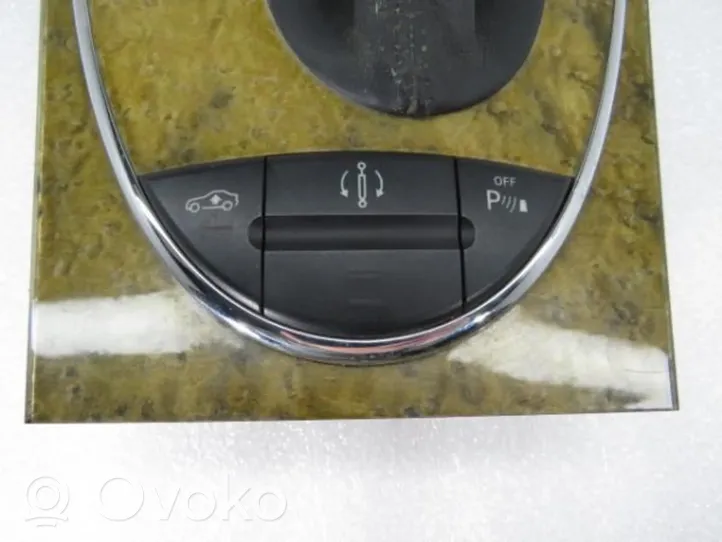 Mercedes-Benz E W210 Commutateur / bouton de changement de vitesse 
