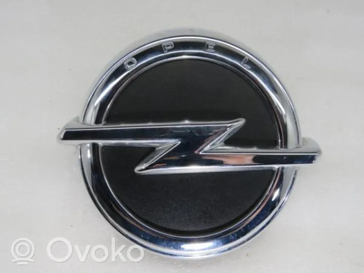 Opel Corsa E Tailgate exterior lock 