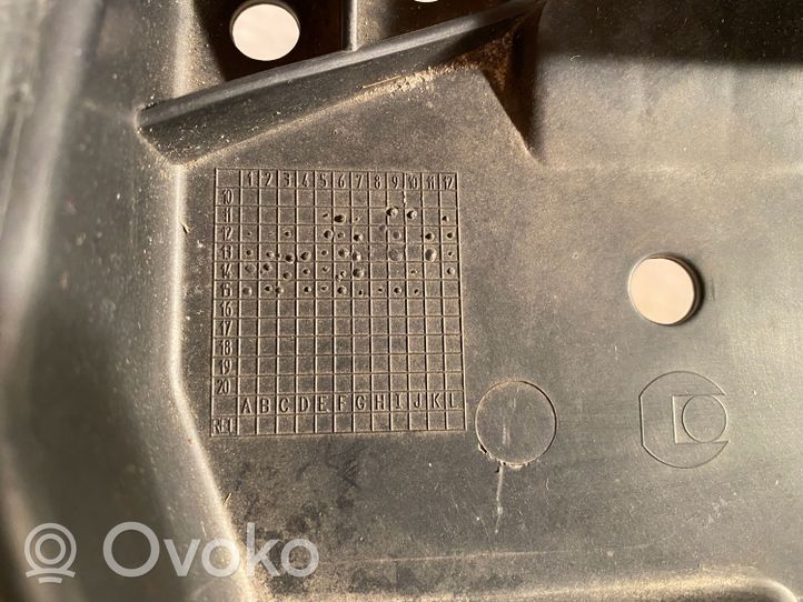 Toyota Yaris Osłona pod zderzak przedni / Absorber 526180D040