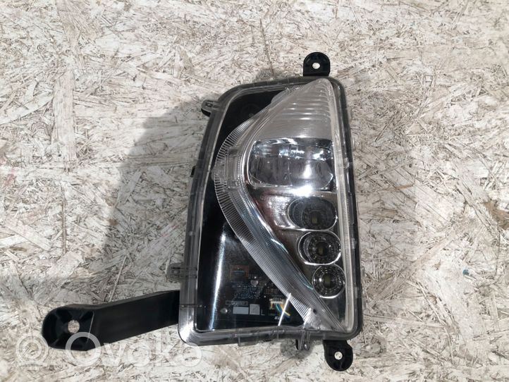 Toyota Prius (XW50) Front fog light 