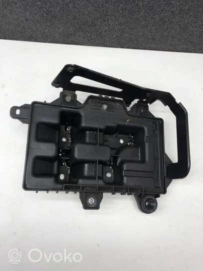 Hyundai Tucson TL Battery tray 37150D3200