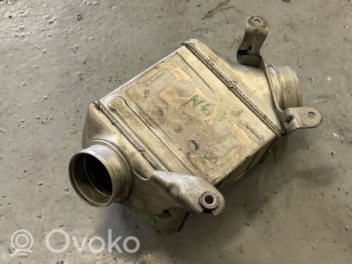 BMW 6 F12 F13 Chłodnica powietrza doładowującego / Intercooler 7575404