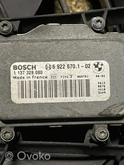 BMW 3 E46 Jäähdyttimen jäähdytinpuhallin 7561757