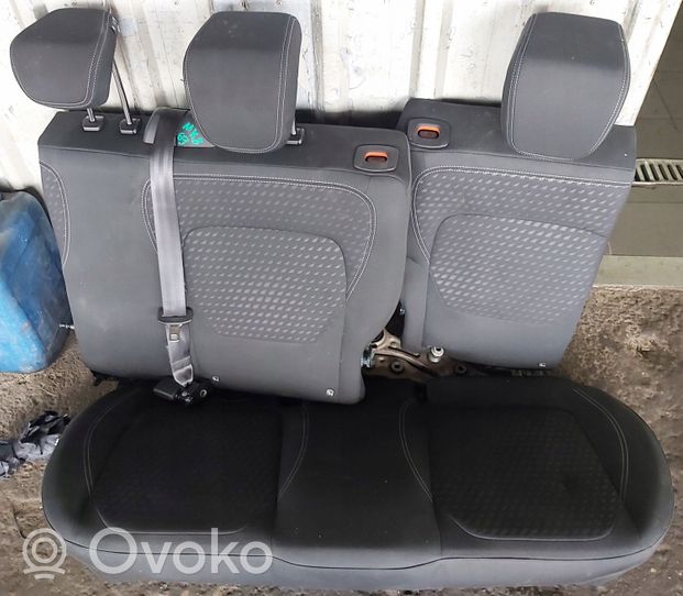 Ford Fiesta Antra eilė sėdynių 