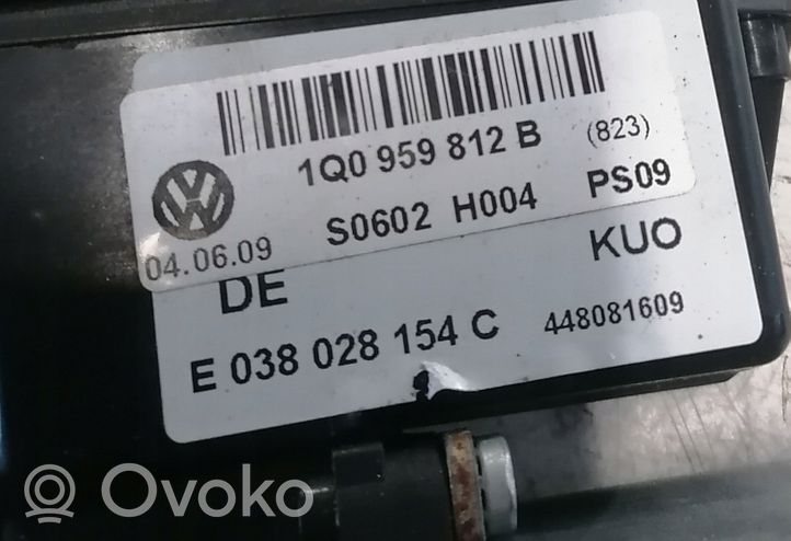 Volkswagen Eos Takaoven ikkunan nostomoottori 1Q0959812B
