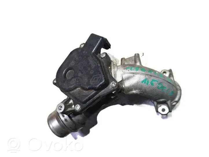 Renault Megane III EGR aušintuvo kronšteinas 8200614985