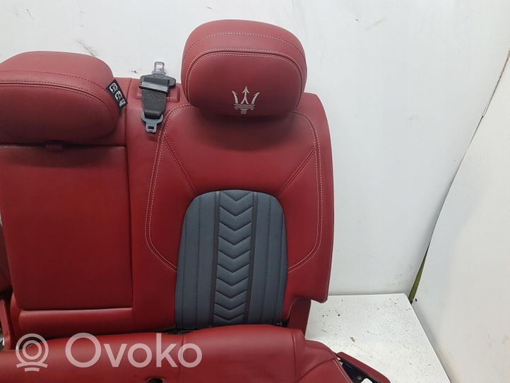 Maserati Levante Fotele / Kanapa / Komplet 