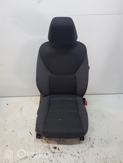 Toyota Yaris XP210 Front passenger seat 