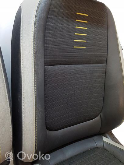 KIA Stonic Juego del asiento 