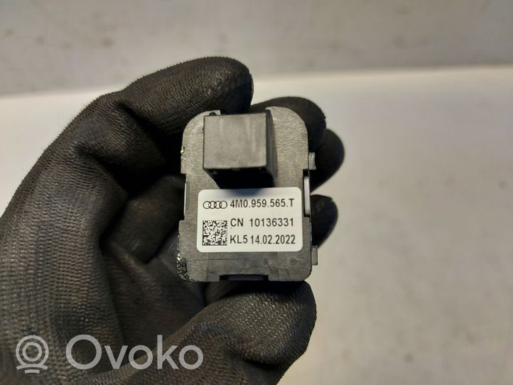 Audi A3 8Y Włącznik świateł przeciwmgielnych 4M0959565T