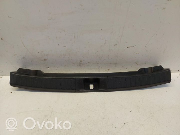 Toyota Prius (XW50) Rivestimento di protezione sottoporta del bagagliaio/baule 64716-47120